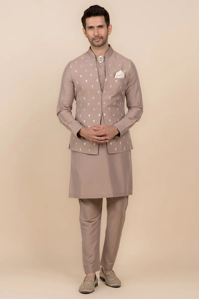 All Over Embroidered Kurta Bundi Set