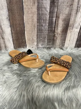 Animal Print Sandals Flats Report, Size 8