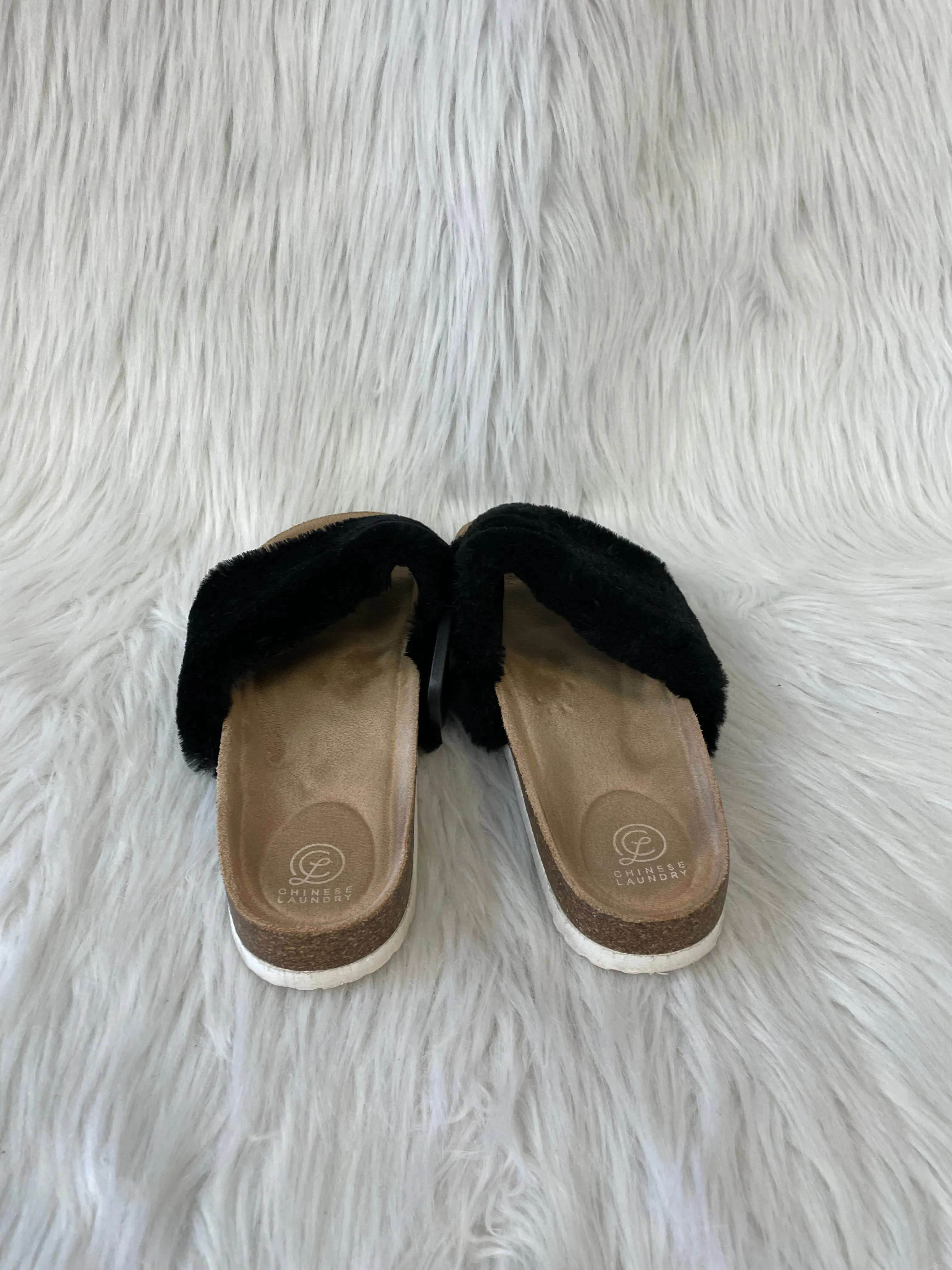 Black Sandals Flats Chinese Laundry, Size 6