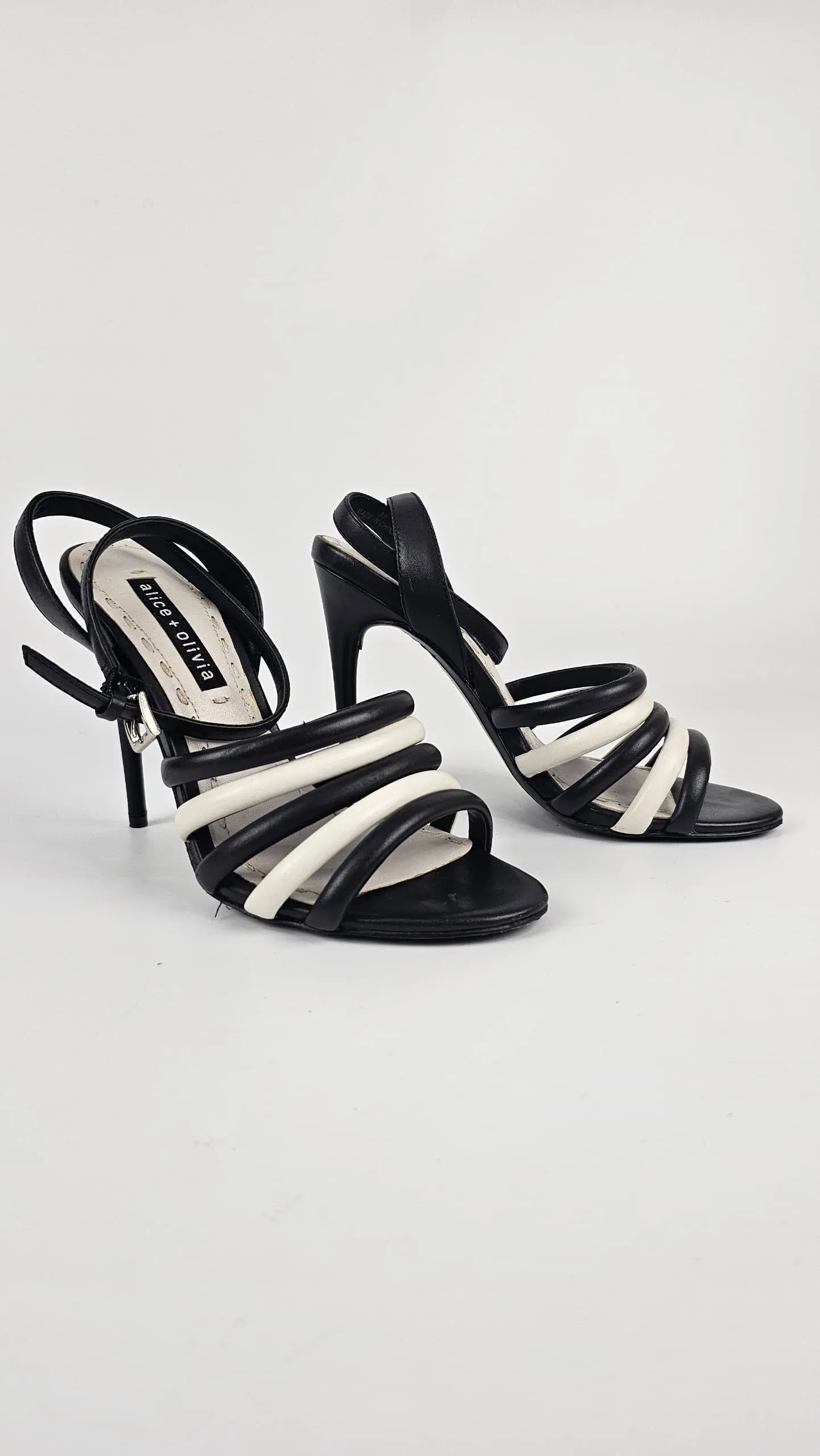 Leather Tahlia Black / White Sandals