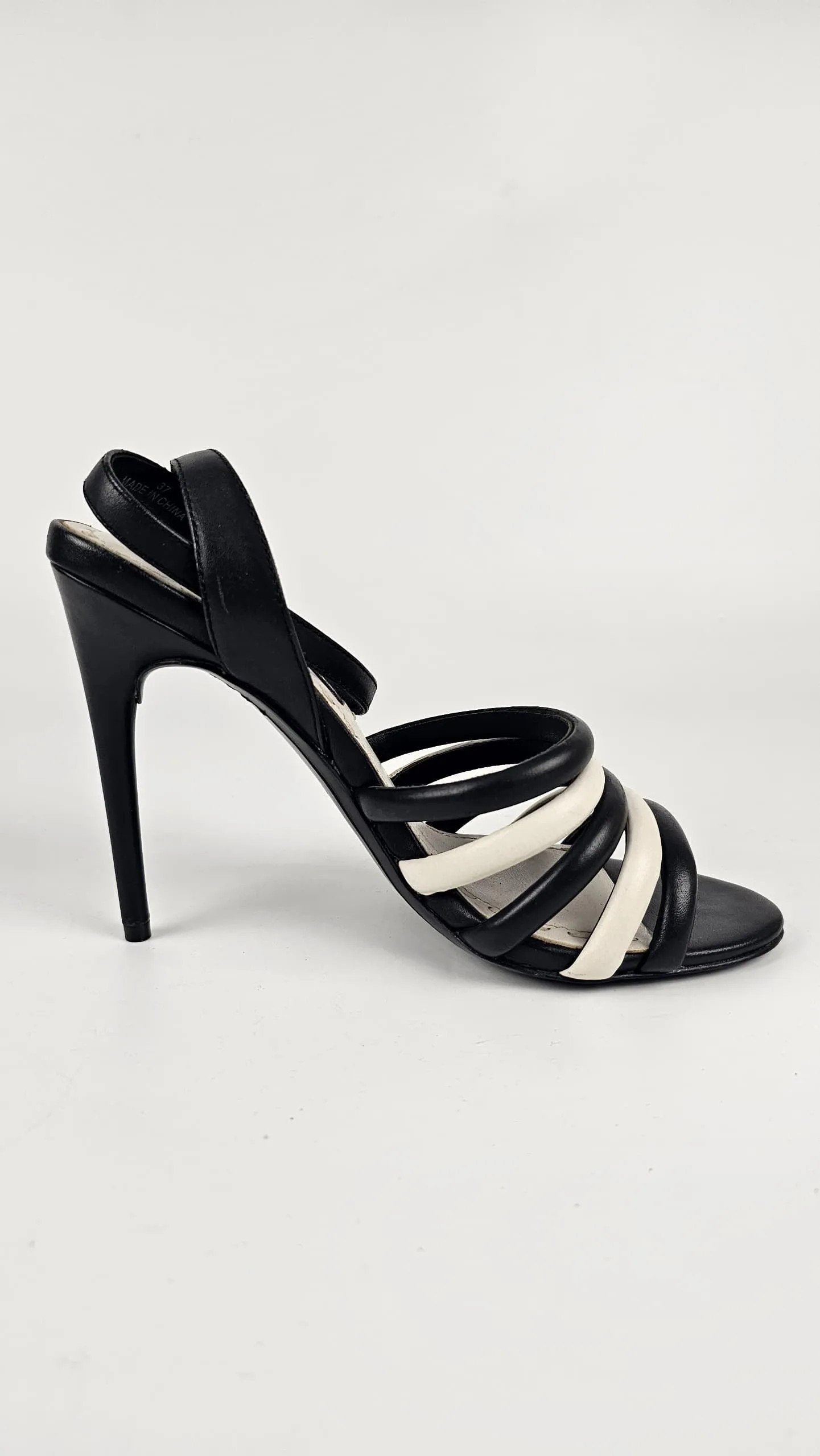 Leather Tahlia Black / White Sandals