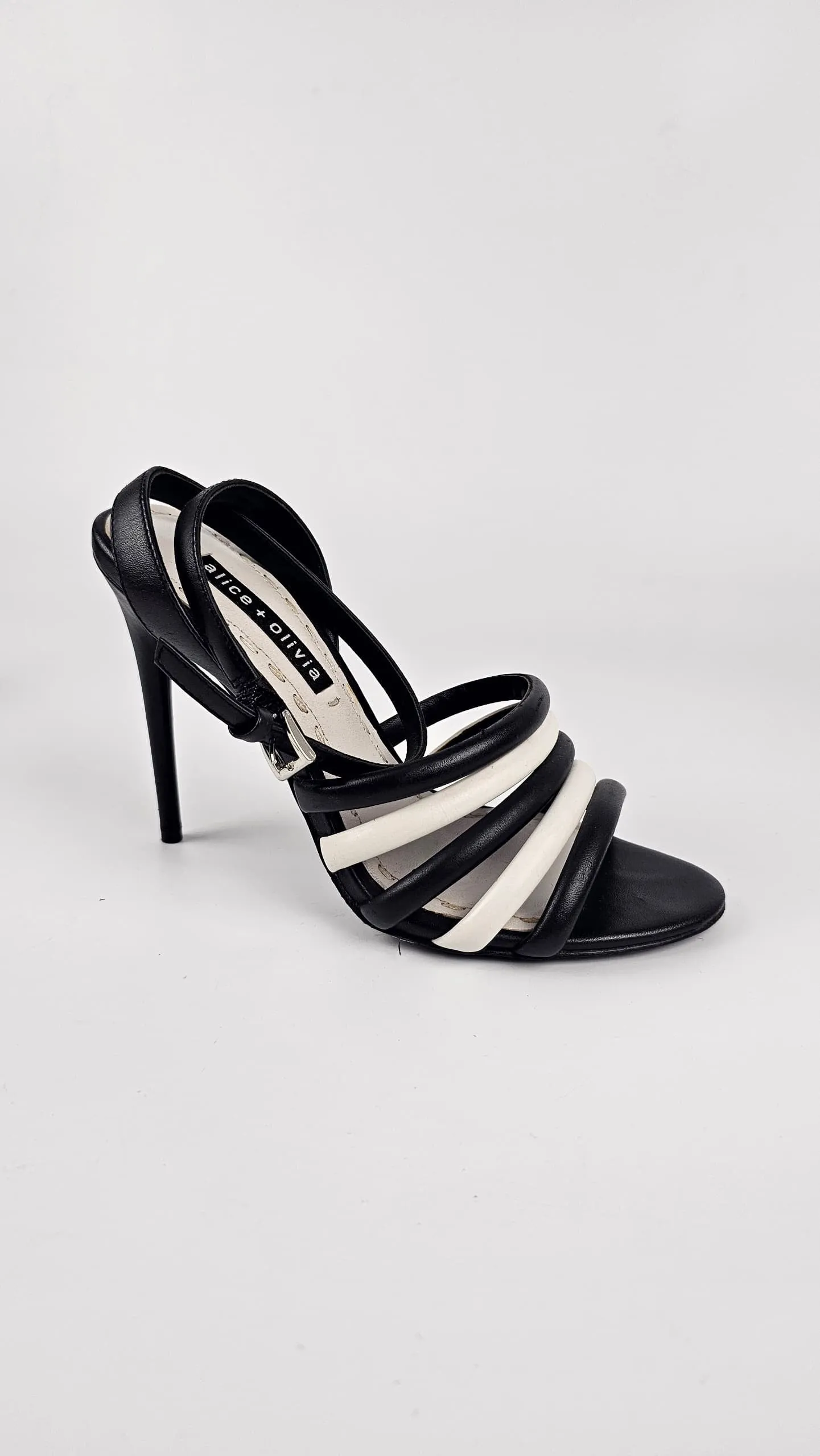 Leather Tahlia Black / White Sandals