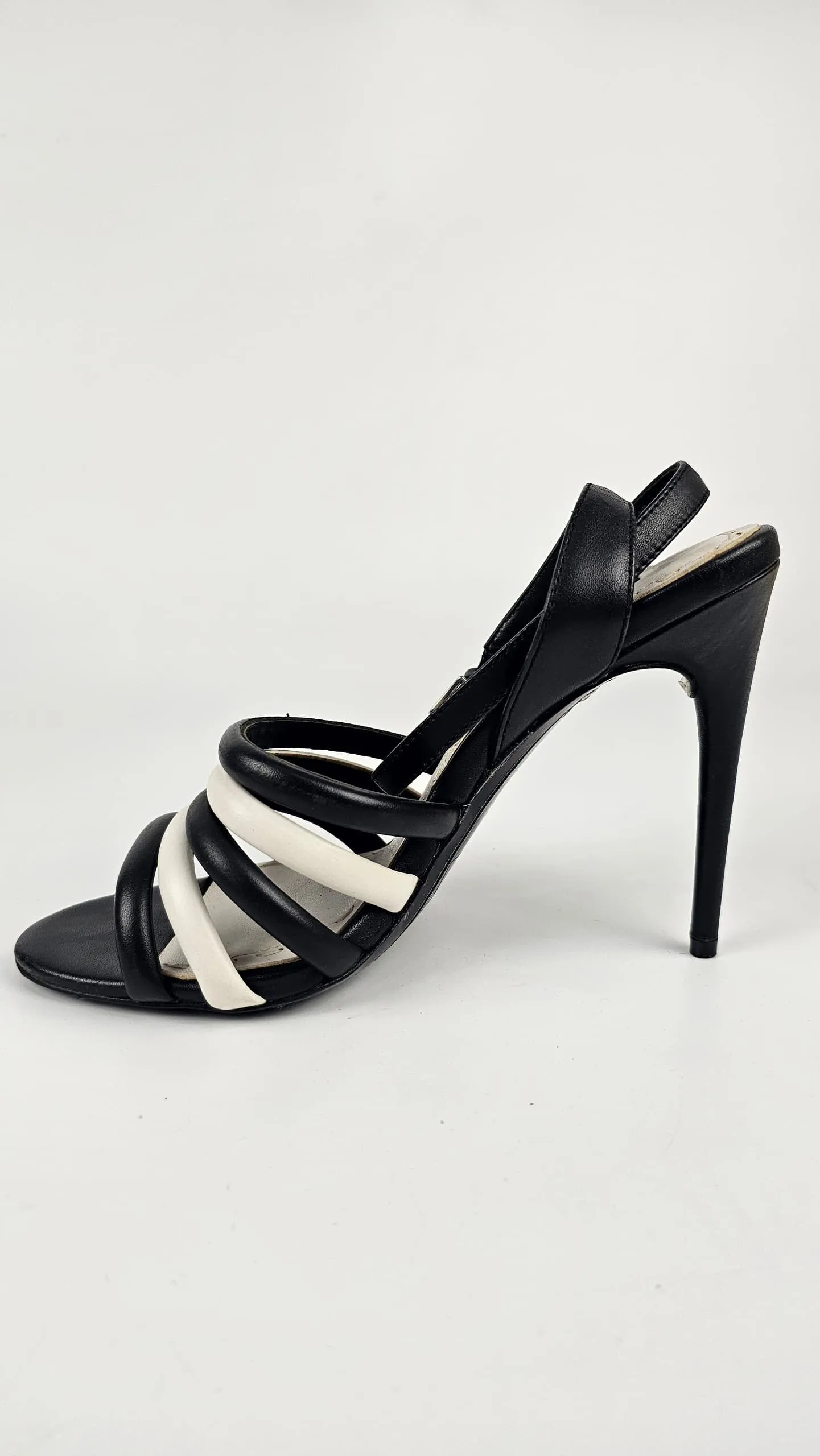 Leather Tahlia Black / White Sandals