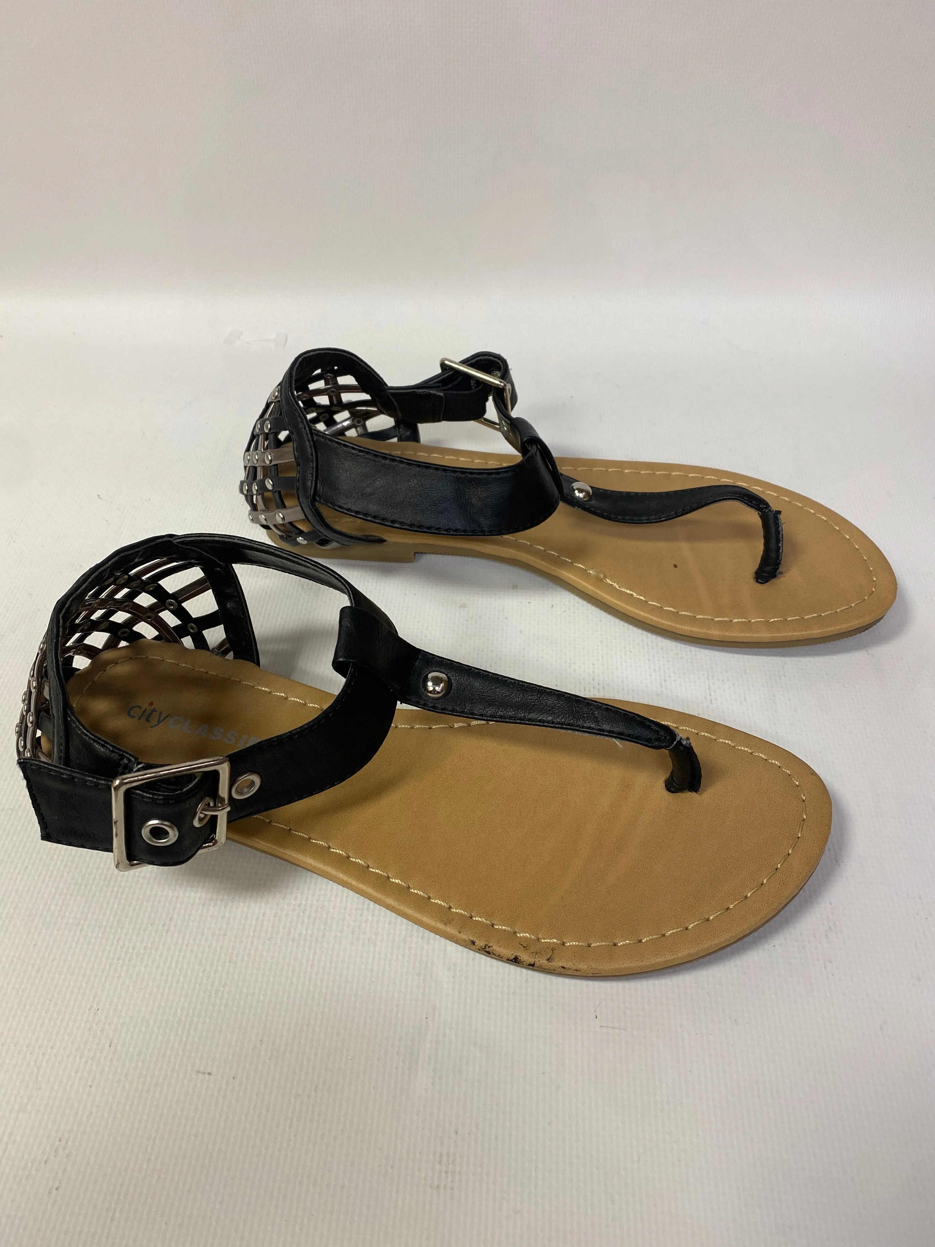 Sandals Flats By City Classified  Size: 6.5